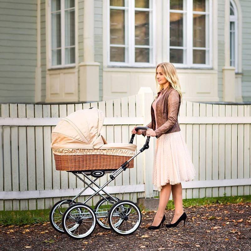 Polski producent wózków retro -LONEX - stylistyka jak z dawnych lat - slow parenting- retro prams 